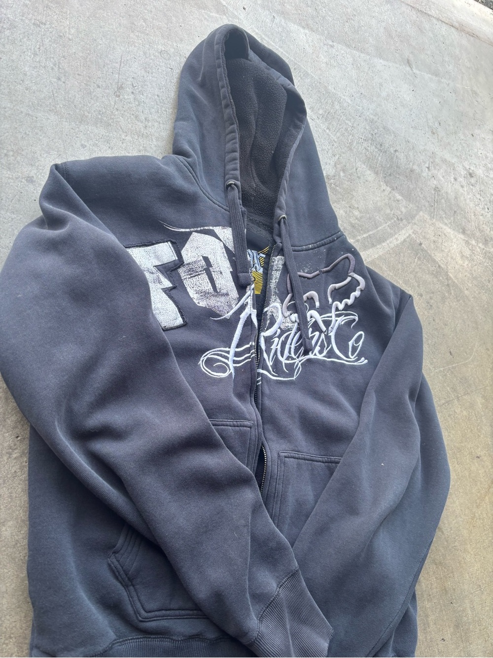 Vintage Fox jacket, mid 2000s, warm, stylish, cool